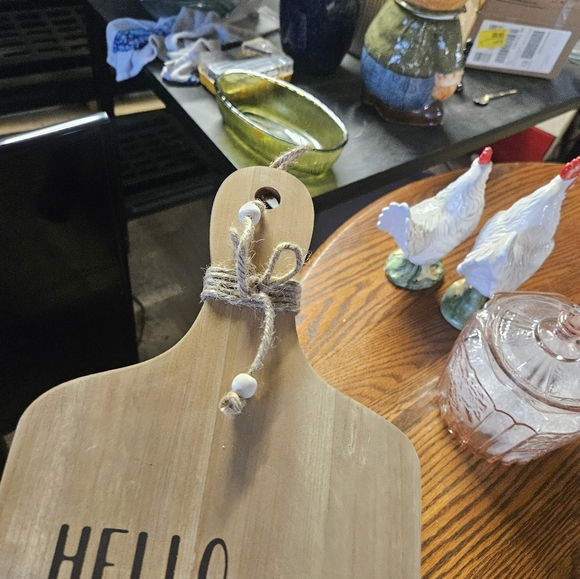 Acacia Wood Cutting Board - Picture 5 of 8